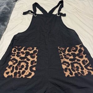 SHEIN Black Jumpsuit with Leopard Print Pockets